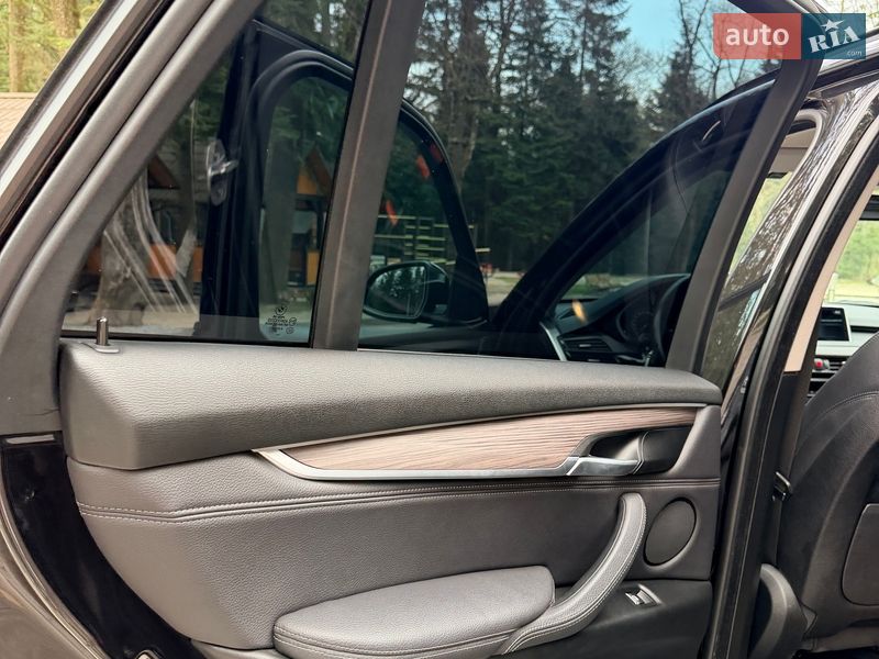Внедорожник / Кроссовер BMW X5 2017 в Дрогобыче
