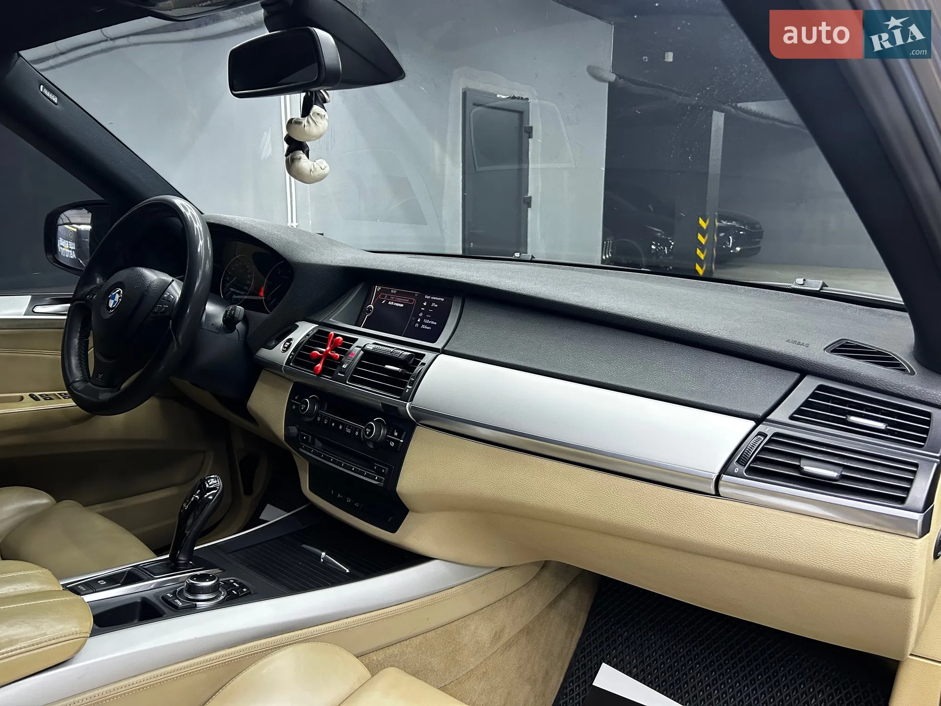 2011 BMW X5 - мініатюра 23
