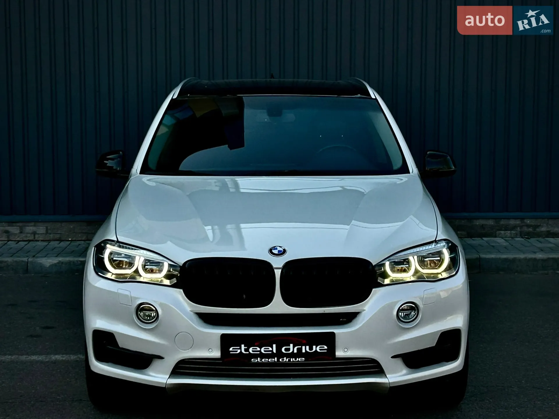 2015 BMW X5 - мініатюра 3