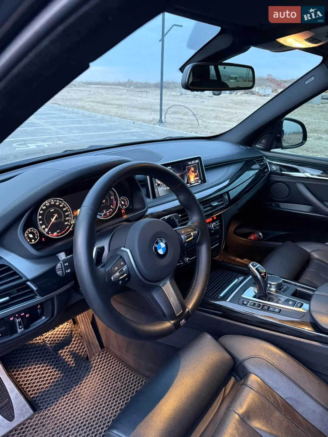 2016 BMW X5 - мініатюра 24