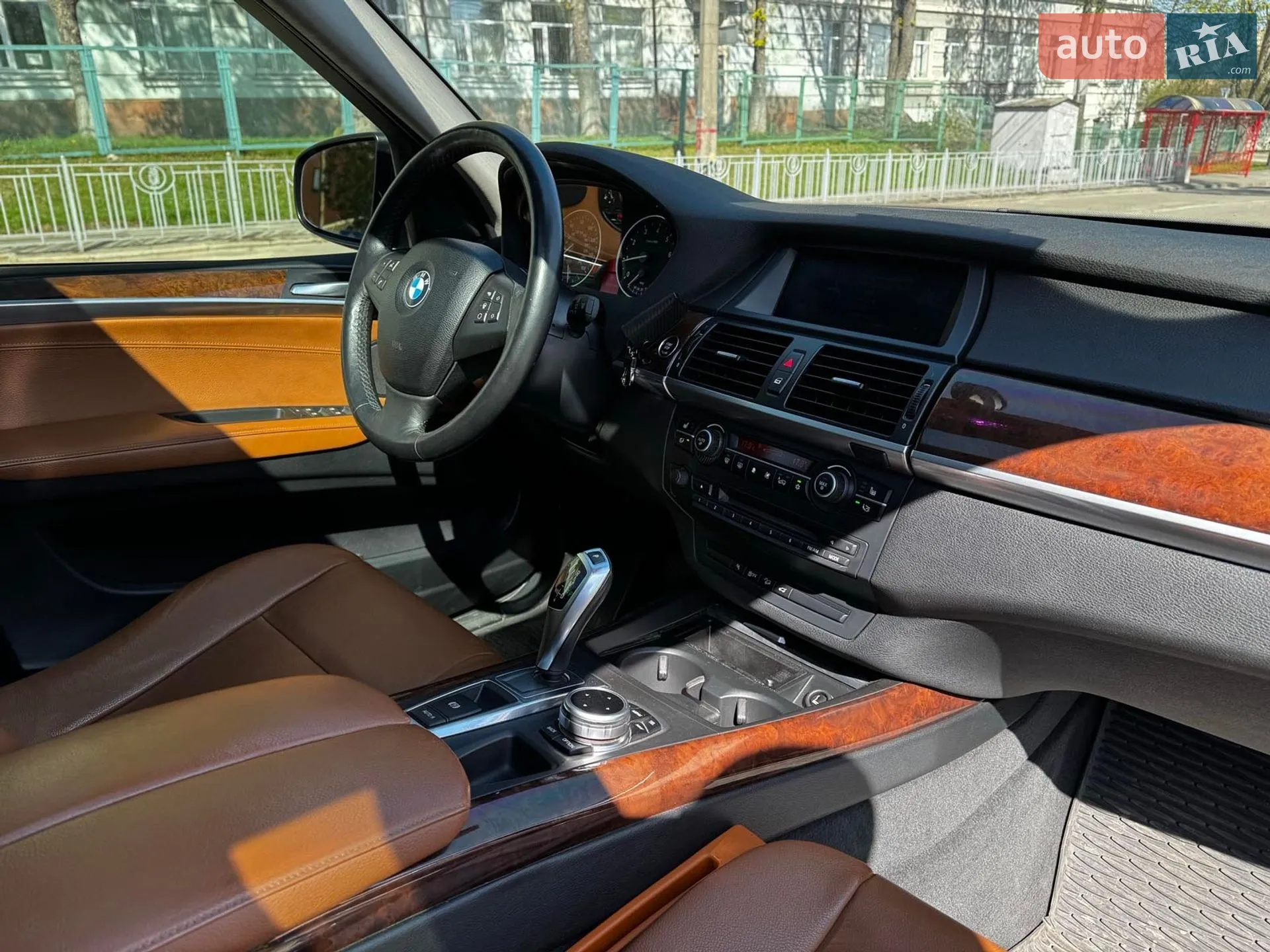 2010 BMW X5 - мініатюра 39
