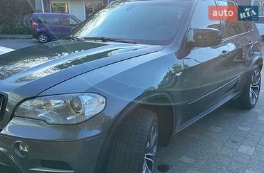 Внедорожник / Кроссовер BMW X5 2013 в Ужгороде