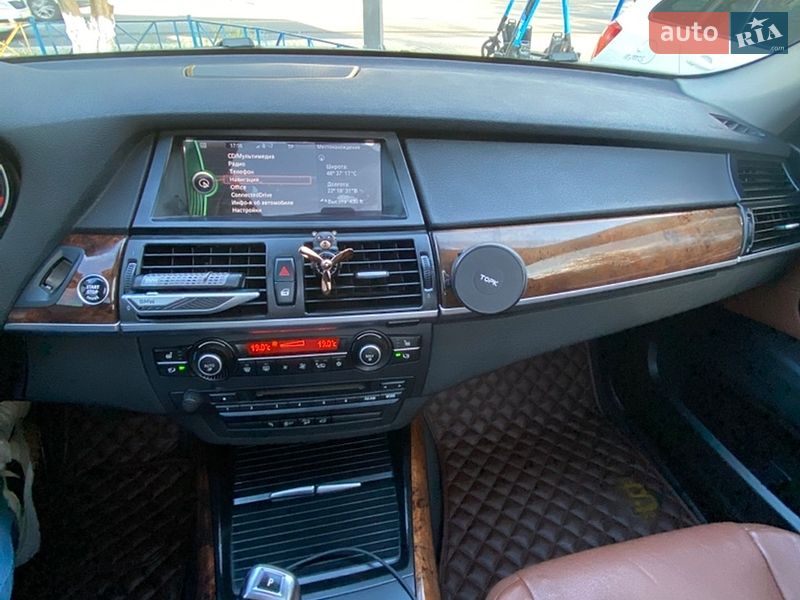 Внедорожник / Кроссовер BMW X5 2013 в Ужгороде