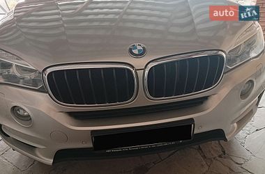 Позашляховик / Кросовер BMW X5 2015 в Теплику