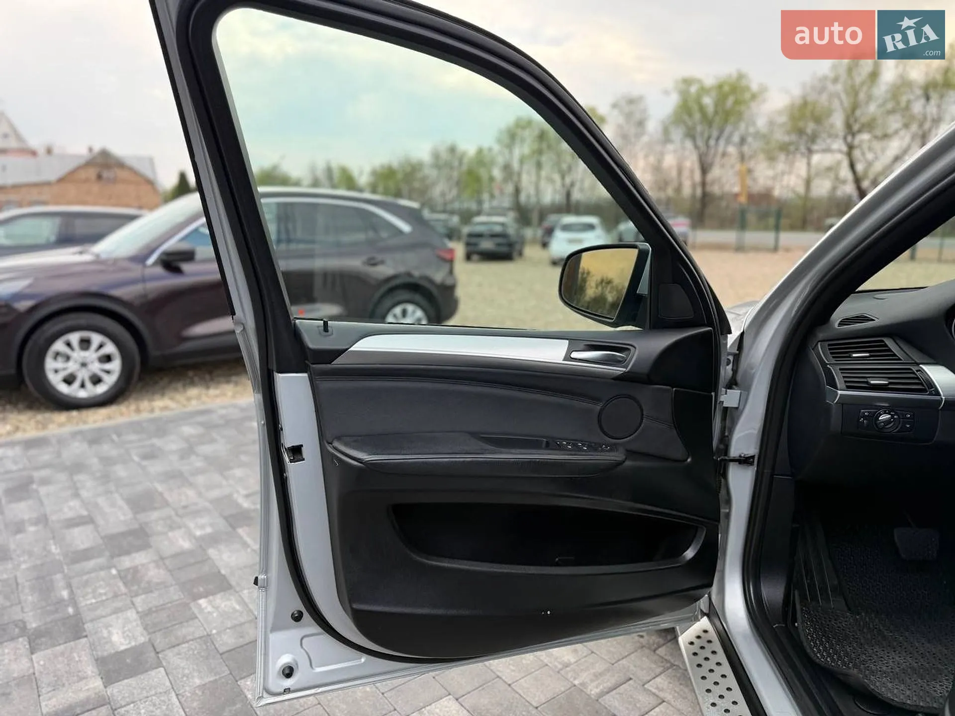 2010 BMW X5 - мініатюра 13