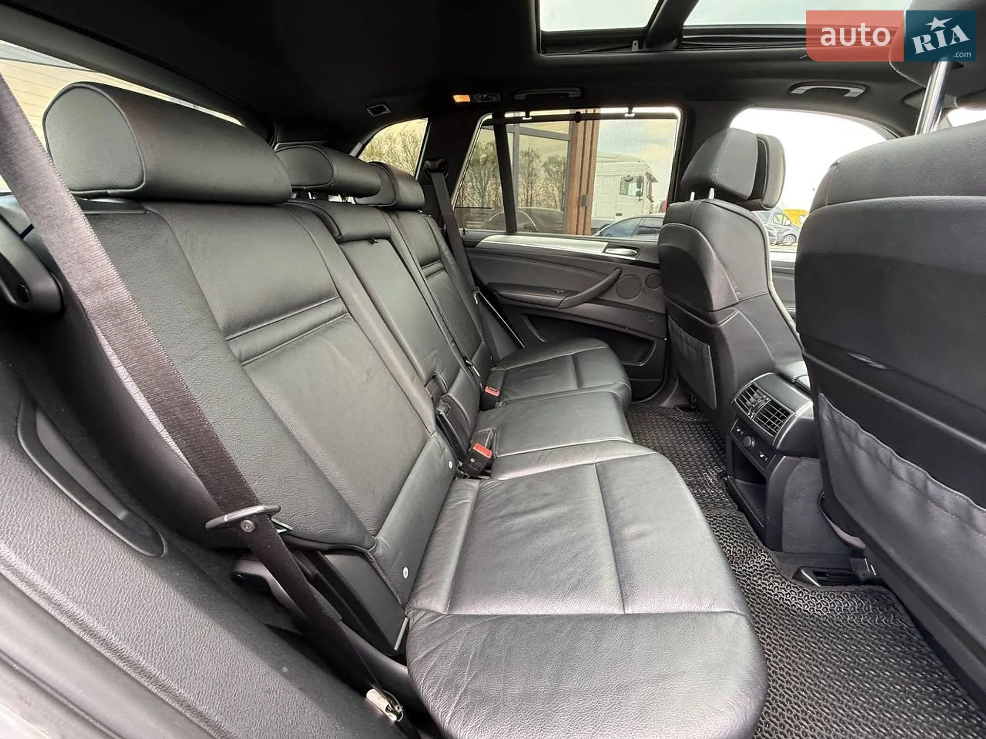 2010 BMW X5 - мініатюра 24