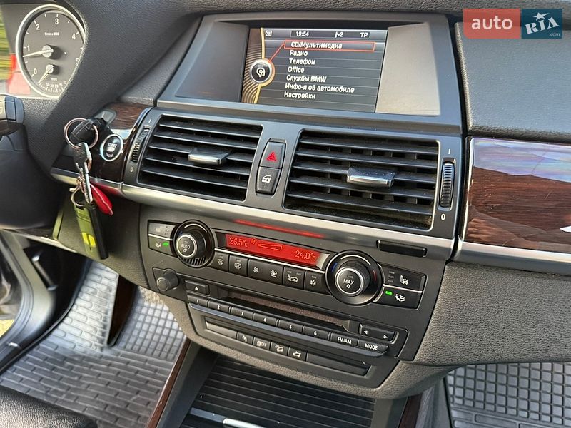 Внедорожник / Кроссовер BMW X5 2011 в Ивано-Франковске