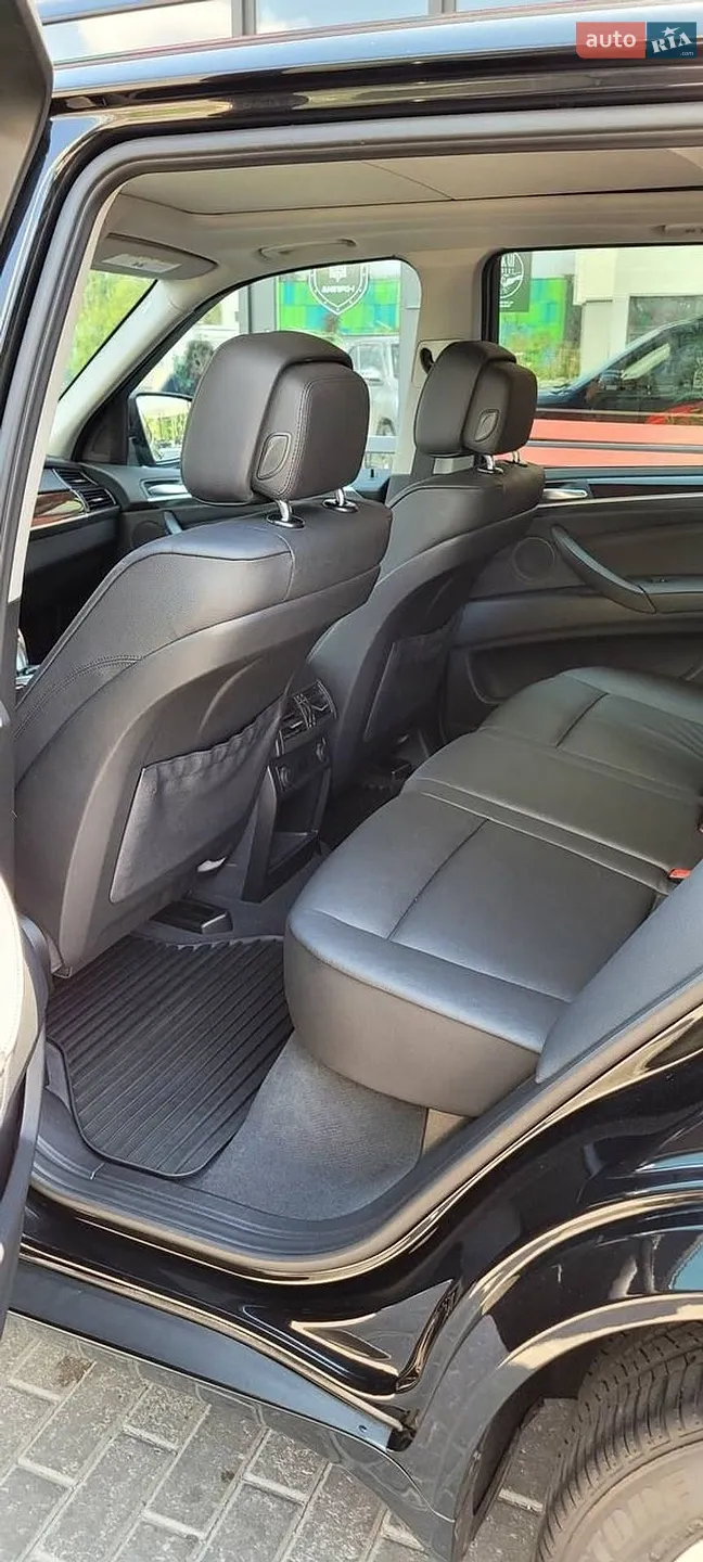 2010 BMW X5 - мініатюра 31