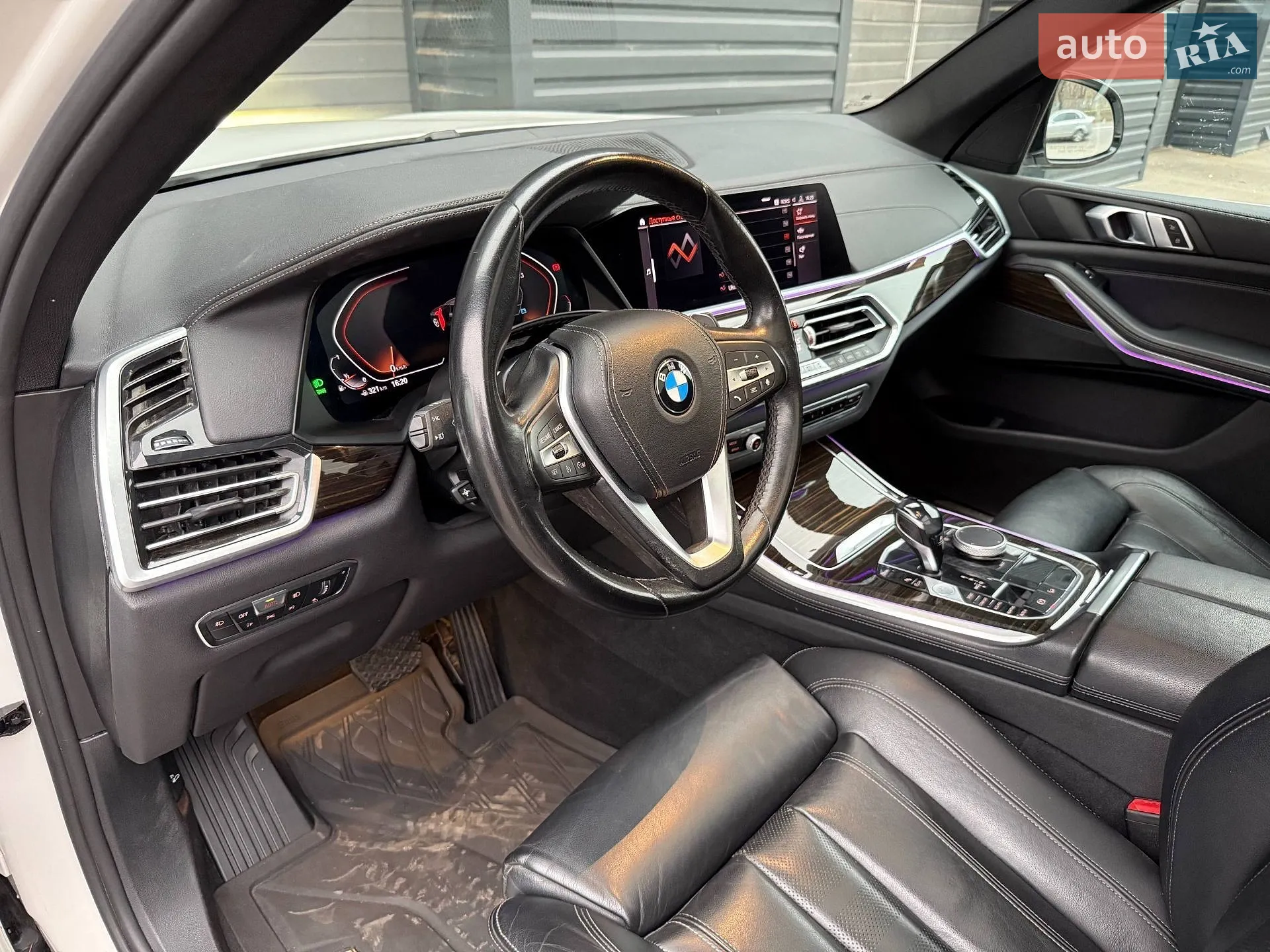 2020 BMW X5 - мініатюра 17