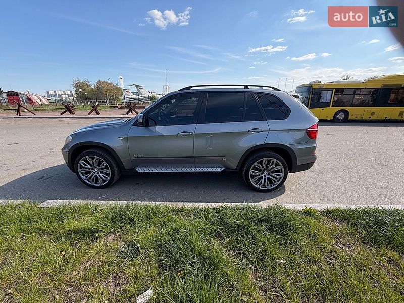 BMW X5 2011