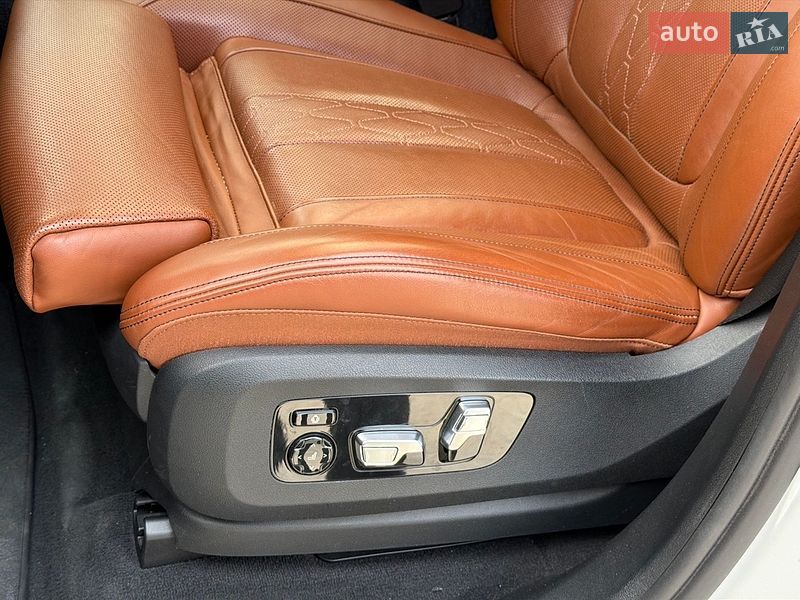 Внедорожник / Кроссовер BMW X5 2018 в Одессе