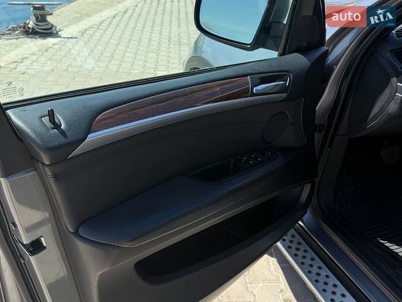 Внедорожник / Кроссовер BMW X5 2008 в Одессе