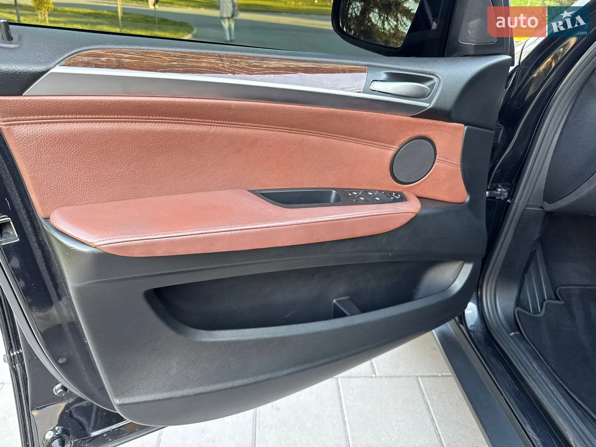 2011 BMW X5 - мініатюра 38