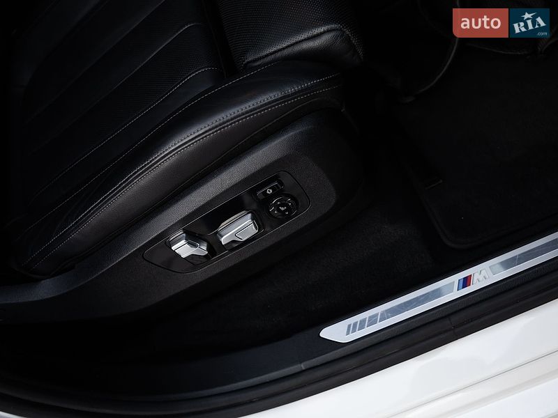 Внедорожник / Кроссовер BMW X5 2019 в Киеве