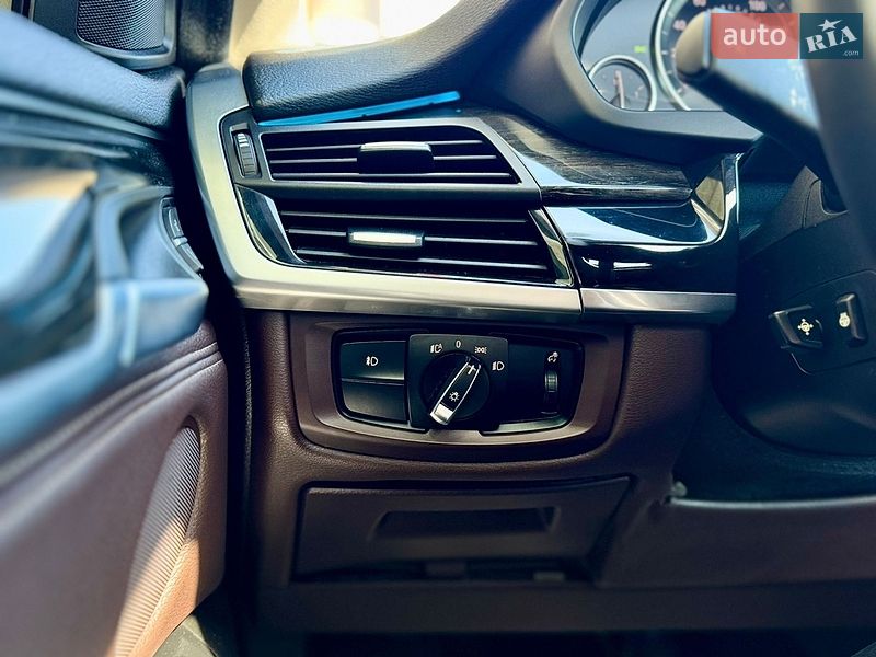 Внедорожник / Кроссовер BMW X5 2015 в Киеве