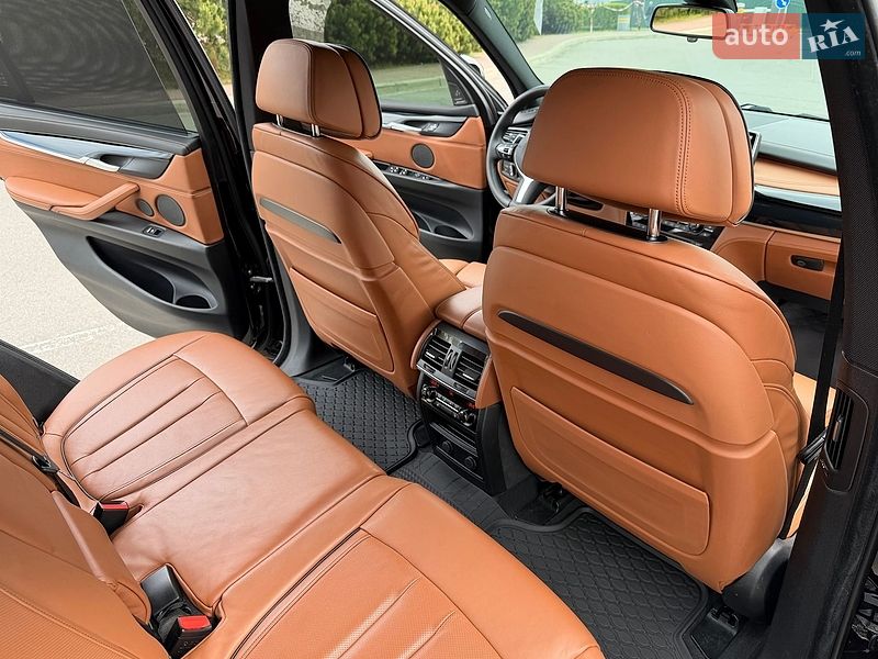 Внедорожник / Кроссовер BMW X5 2015 в Киеве