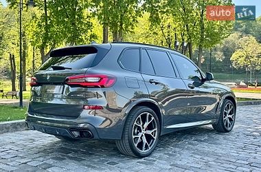 Внедорожник / Кроссовер BMW X5 2022 в Киеве
