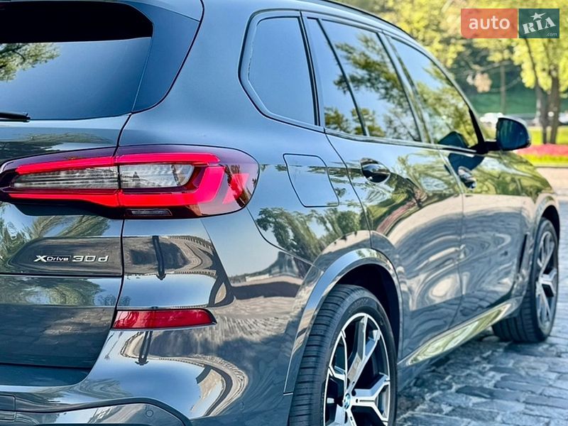Внедорожник / Кроссовер BMW X5 2022 в Киеве