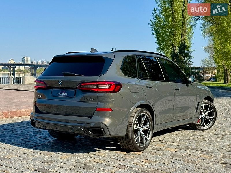 Внедорожник / Кроссовер BMW X5 2022 в Киеве