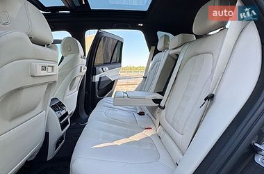 Внедорожник / Кроссовер BMW X5 2022 в Киеве