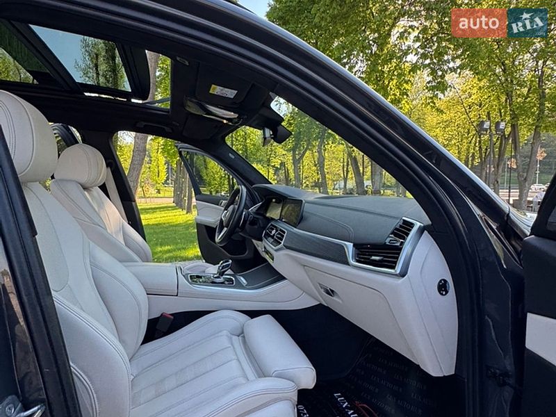 Внедорожник / Кроссовер BMW X5 2022 в Киеве