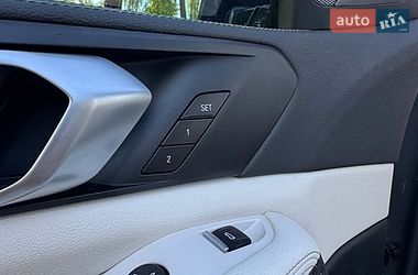 Внедорожник / Кроссовер BMW X5 2022 в Киеве