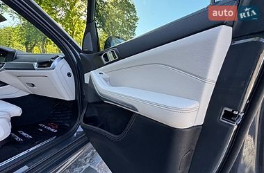 Внедорожник / Кроссовер BMW X5 2022 в Киеве