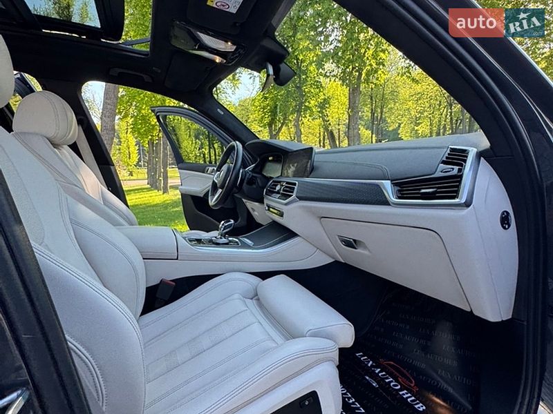 Внедорожник / Кроссовер BMW X5 2022 в Киеве