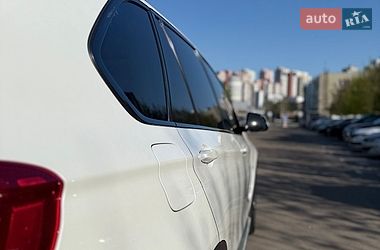 Внедорожник / Кроссовер BMW X5 2014 в Киеве