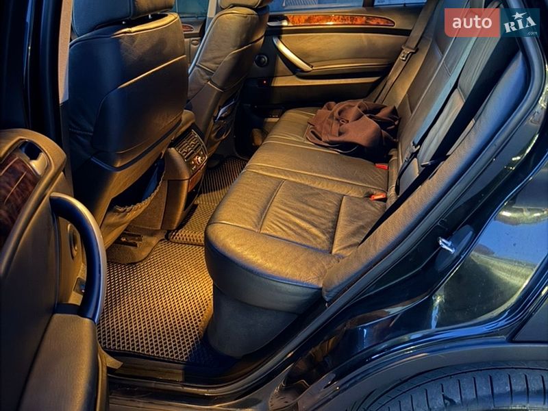 Внедорожник / Кроссовер BMW X5 2003 в Львове