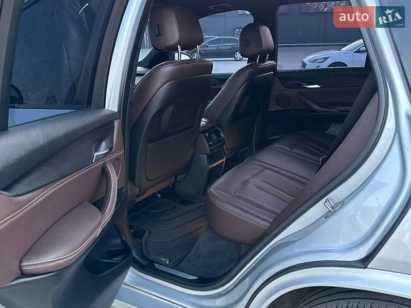 Позашляховик / Кросовер BMW X5 2014 в Києві