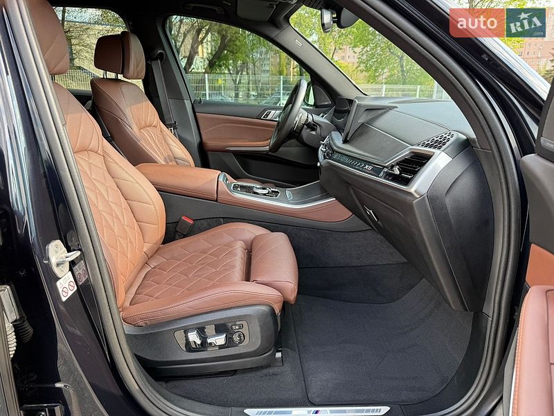 Внедорожник / Кроссовер BMW X5 2024 в Харькове