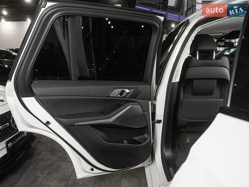 Внедорожник / Кроссовер BMW X5 2021 в Одессе