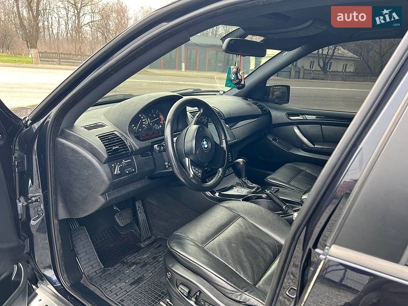 Внедорожник / Кроссовер BMW X5 2005 в Черновцах