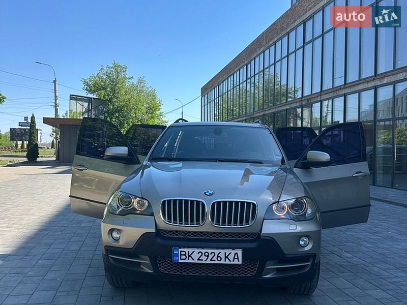 Внедорожник / Кроссовер BMW X5 2008 в Ровно