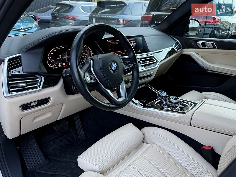 Внедорожник / Кроссовер BMW X5 2021 в Киеве