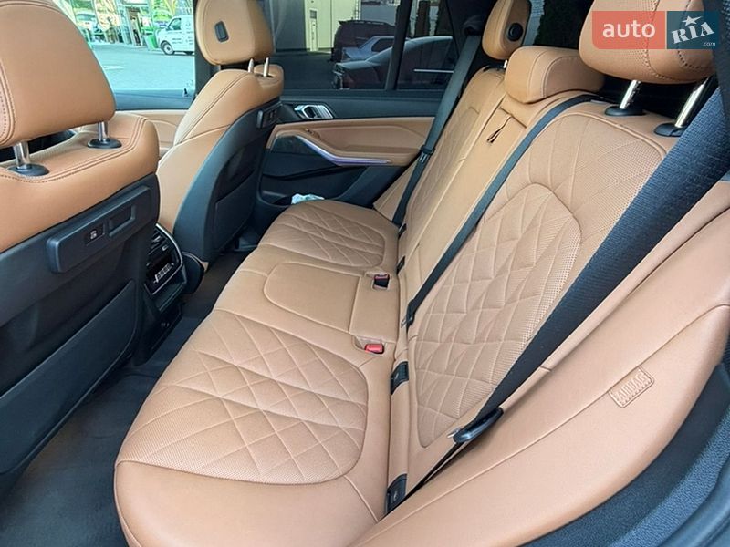 Внедорожник / Кроссовер BMW X5 2022 в Киеве