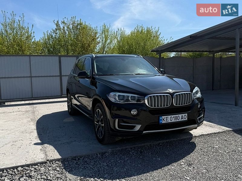 Внедорожник / Кроссовер BMW X5 2015 в Каменском