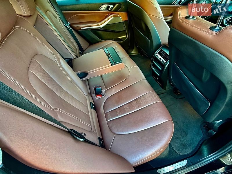 Внедорожник / Кроссовер BMW X5 2021 в Ровно