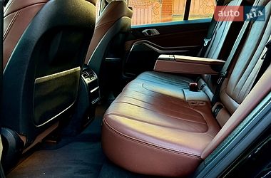 Внедорожник / Кроссовер BMW X5 2021 в Ровно