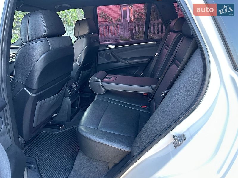 Внедорожник / Кроссовер BMW X5 2011 в Виннице