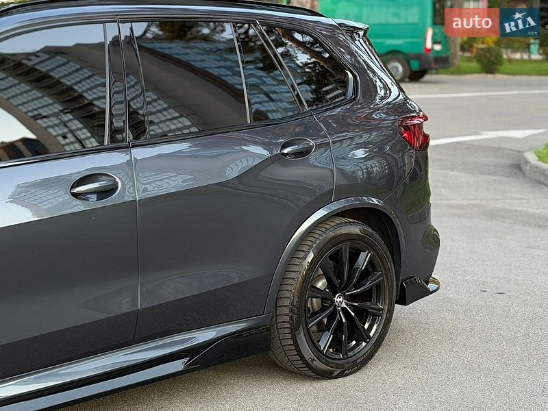 Внедорожник / Кроссовер BMW X5 2020 в Харькове