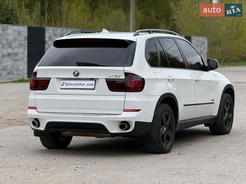 Внедорожник / Кроссовер BMW X5 2010 в Звягеле