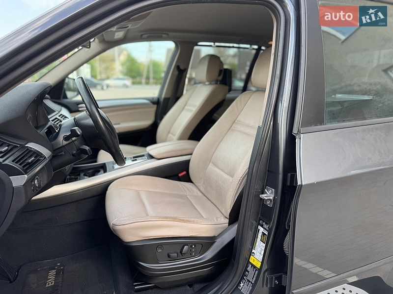 Внедорожник / Кроссовер BMW X5 2012 в Луцке