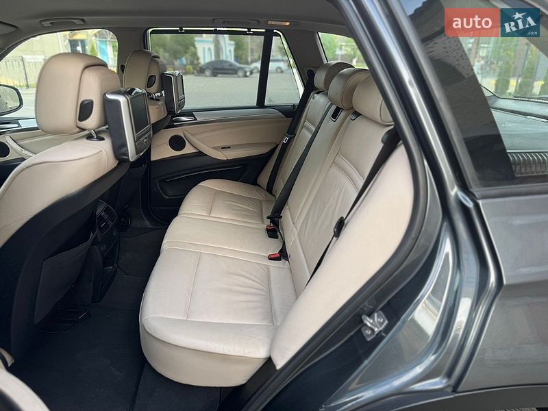 Внедорожник / Кроссовер BMW X5 2012 в Луцке