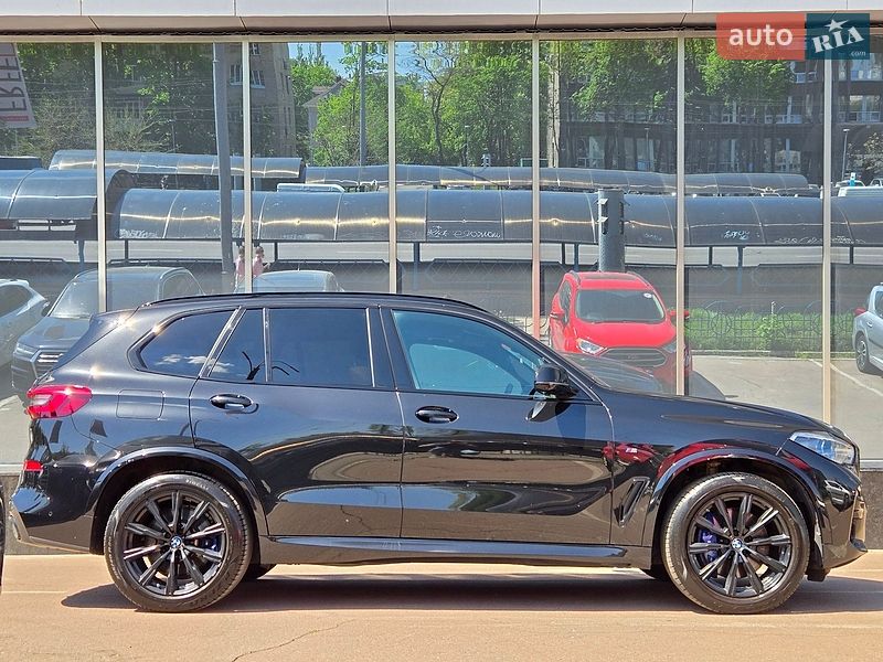 Внедорожник / Кроссовер BMW X5 2021 в Киеве