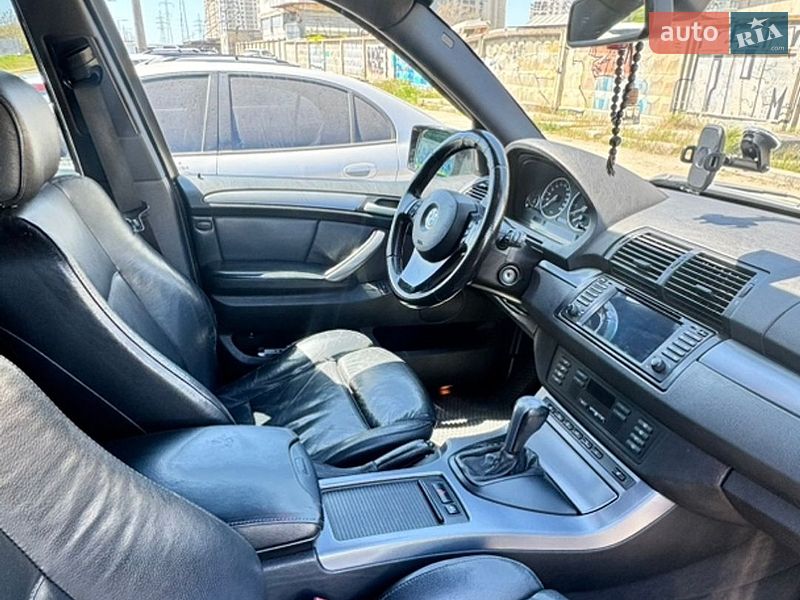 Внедорожник / Кроссовер BMW X5 2002 в Николаеве