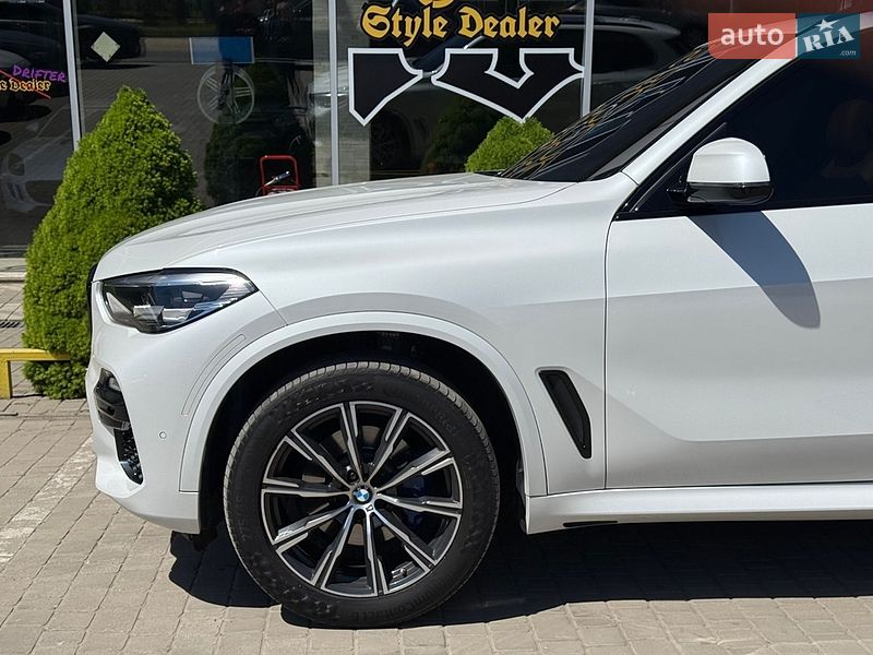 Внедорожник / Кроссовер BMW X5 2020 в Одессе