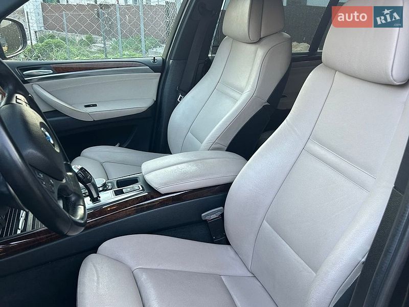 Внедорожник / Кроссовер BMW X5 2012 в Житомире