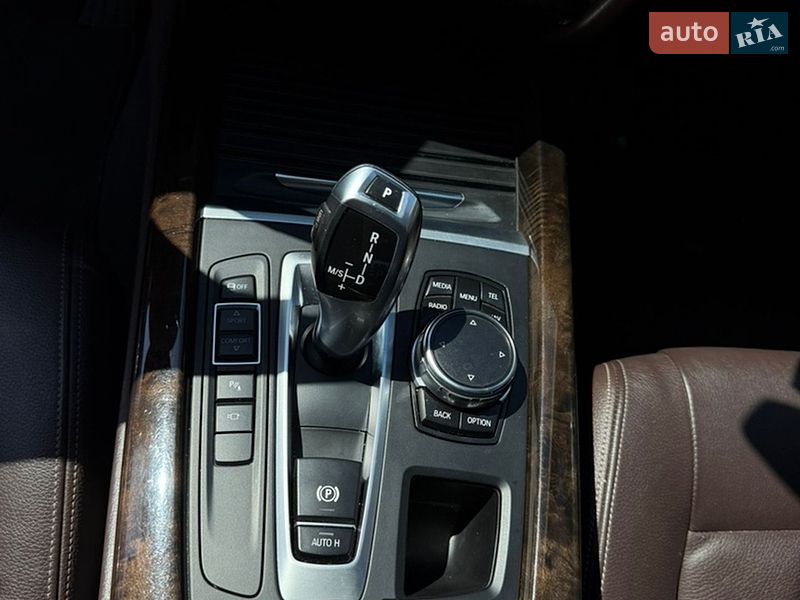 Внедорожник / Кроссовер BMW X5 2016 в Киеве